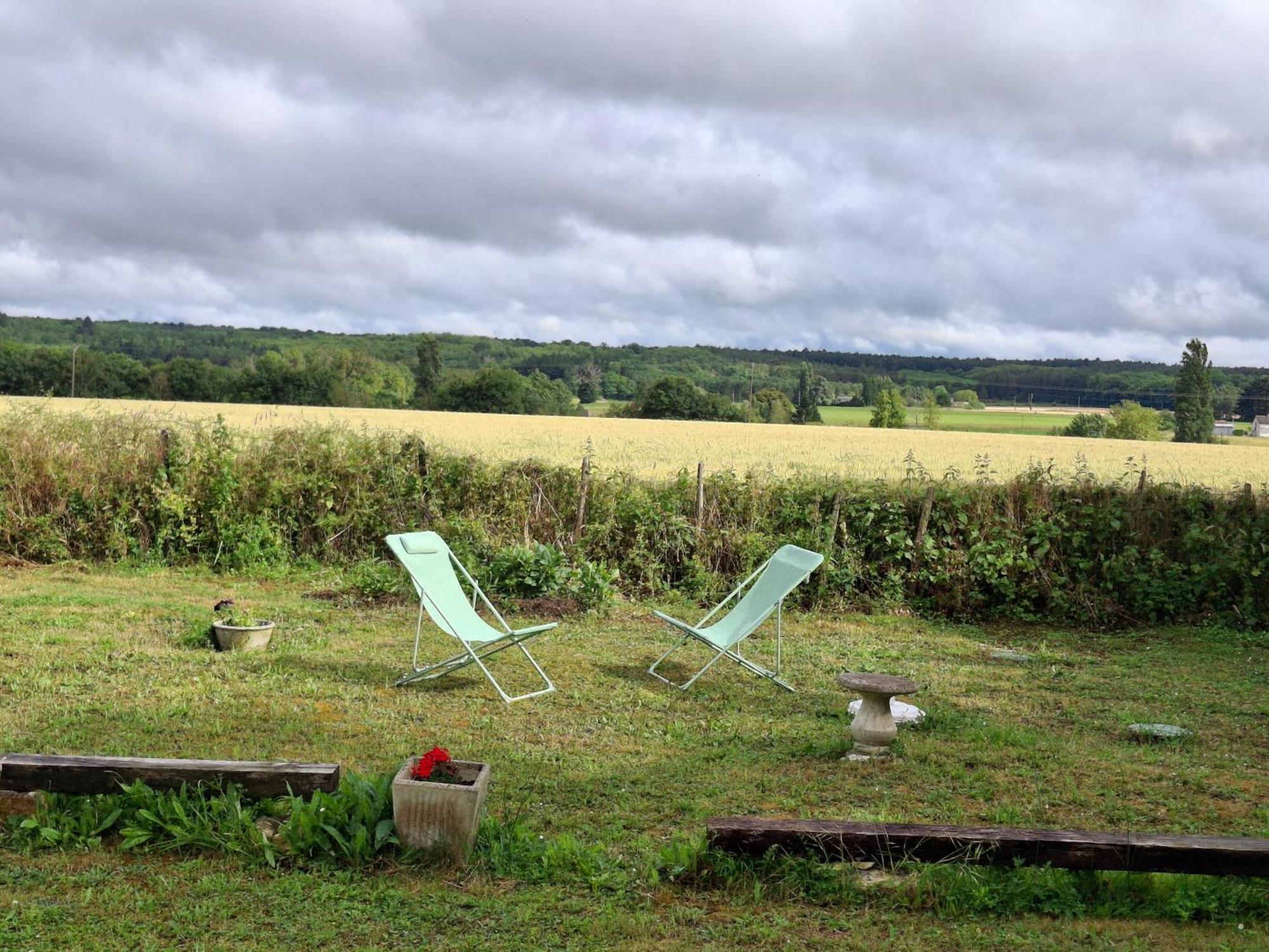 Gite la petite pataudiere Le Guedeniau Extérieur photo